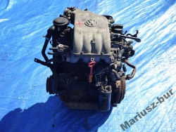 Фото двигателя Volkswagen Passat Variant IV 1.6