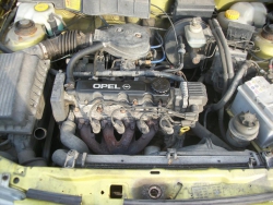 Фото двигателя Opel Astra G хэтчбек II 1.6