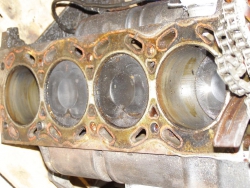 Фото двигателя Saab 9-3 кабрио 2.0 i
