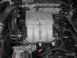 Фото двигателя Volkswagen Golf Cabriolet IV 1.6
