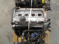 Фото двигателя Volkswagen Passat Variant V 1.8