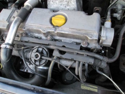 Фото двигателя Opel Astra G универсал II 2.0 DTI 16V