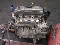 Фото двигателя Peugeot 307 Break 1.4