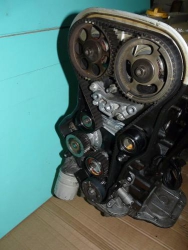 Фото двигателя Opel Astra F седан 2.0 i 16V