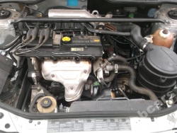 Фото двигателя Renault Megane хэтчбек 1.6 i