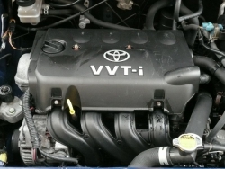 Фото двигателя Toyota Yaris хэтчбек II 1.3 4WD