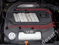 Фото двигателя Volkswagen Passat седан V 2.3 VR5 Syncro/4motion