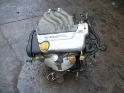Фото двигателя Opel Zafira A 1.6 16V