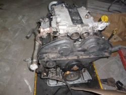 Фото двигателя Opel Vectra B хэтчбек II 2.5 i V6