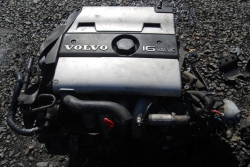 Фото двигателя Volvo S40 2.0