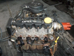 Фото двигателя Opel Corsa A хэтчбек 1.2 i
