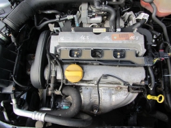 Фото двигателя Chevrolet Zafira 1.8