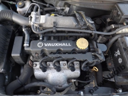 Фото двигателя Opel Combo 1.6 16V