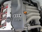 Фото двигателя Audi A4 кабрио 2.0