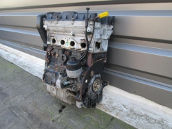 Фото двигателя Peugeot 206 SW 1.6 Flex