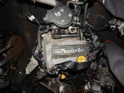 Фото двигателя Mazda 626 хэтчбек III 2.0 12V