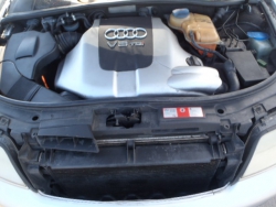 Фото двигателя Audi A4 кабрио 2.5 TDI