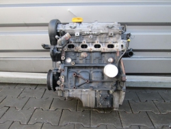 Фото двигателя Saab 9-3 седан 1.8 i
