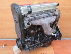 Фото двигателя Opel Astra F универсал 1.8 i 16V