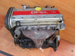 Фото двигателя Opel Astra F седан 1.8 i 16V