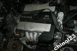 Фото двигателя Volvo S40 1.9 T4