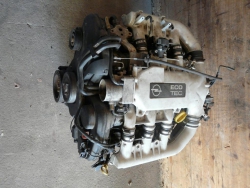 Фото двигателя Opel Omega B седан II 2.5 V6