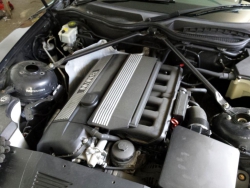 Фото двигателя BMW Z3 кабрио 2.2