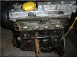 Фото двигателя Opel Astra F Van 1.6 i 16V