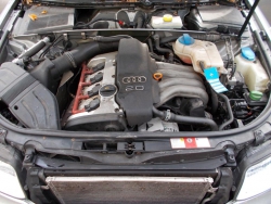 Фото двигателя Audi A6 II 2.0
