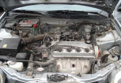 Фото двигателя Honda Civic Aerodeck 1.4