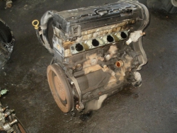 Фото двигателя Daewoo Nubira седан 2.0 16V