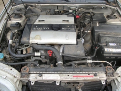 Фото двигателя Volvo S40 1.8