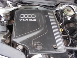 Фото двигателя Audi A6 Avant 2.5 TDI