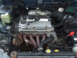 Фото двигателя Mitsubishi Lancer Station Wagon VII 1.6 GLXi 16V 4WD