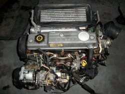Фото двигателя Peugeot 607 2.0
