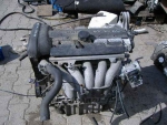 Фото двигателя Volvo S70 2.4