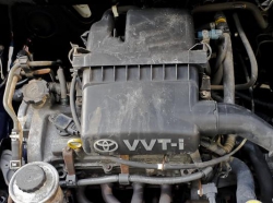 Фото двигателя Toyota Echo купе 1.0 VVTi